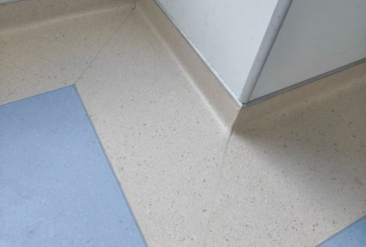 homogeneous  flooring